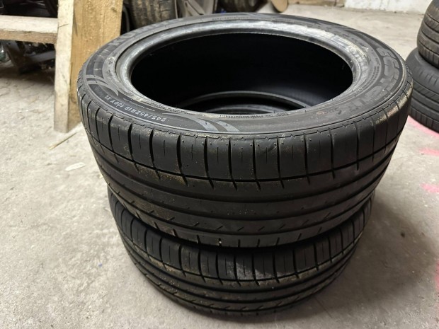 245/45ZR18 100Y XL Kumho nyri gumi [2db]